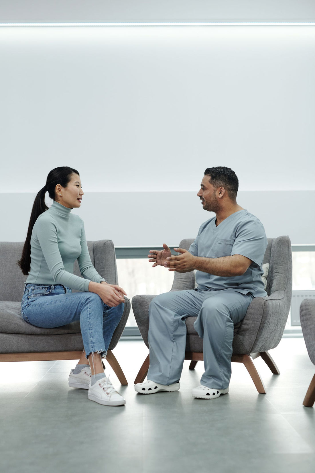 Doctor with a patient in a clinic